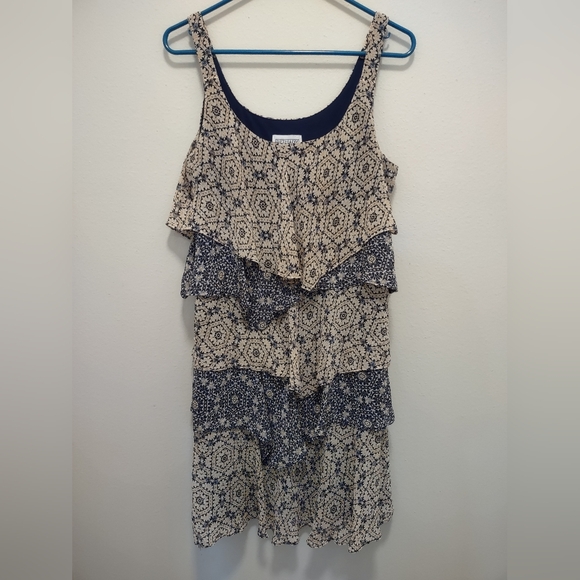Bethany Size 10 Dress Geometric Layered Sleeveless Shift Navy Blue Tan Dress - Picture 1 of 11